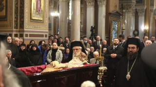 Αρχιεπίσκοπος Αναστάσιος: Πότε αναχωρεί η σορός για Αλβανία - Ως τις 10:00 το λαϊκό προσκύνημα