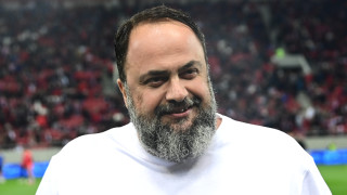 Πριμ νίκης από Μαρινάκη στους παίκτες: «Το παιχνίδι κρίθηκε από διαιτητικές αποφάσεις-Έτρεμαν ως το τέλος»