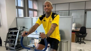 Άρης: Ο Ουζουνίδης περιμένει τις εξετάσεις και αποφασίζει για Ντουντού