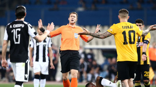 Ποιος είναι ο Φέλιξ Τσβάγερ που σφυρίζει στο ντέρμπι της Τούμπας