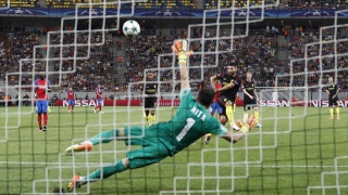 Δυο πέναλτι έχασε ο Αγουέρο, έβγαλε μαλλιά ο Γκουαρδιόλα (vid)