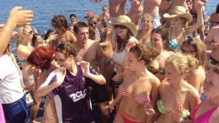 Νέο άκρως ακατάλληλο βίντεο από γιοτ της ακολασίας! (video)