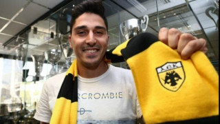 Επίσημα       στην        ΑΕΚ        ο        Μανωλάς