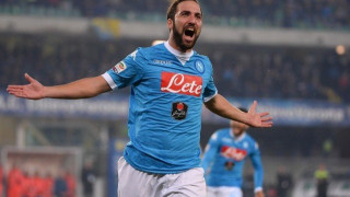 Γκονζάλο    Ιγκουαΐν: Η    πέτρα    του   σκανδάλου