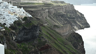 Σαντορίνη: «Πόλεμος» μεταξύ σεισμολόγων και αλληλοκατηγορίες για ψήφους και… ηλίθιους