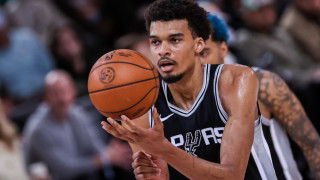 Ουεμπανιάμα: Flight mode: ON