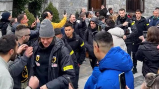 «Ντόπες» από τους οπαδούς της ΑΕΚ πριν το ματς με τον Αστέρα