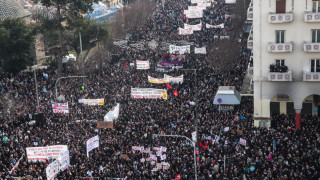 Όλη η Ελλάδα στους δρόμους ζητάει δικαιοσύνη για τα Τέμπη
