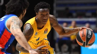 Ανακοίνωσε τον Σέιμπεν Λι ο Ολυμπιακός