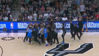 Σπερς - Οκλαχόμα Σίτι: Πιάστηκαν στα χέρια για μία... αγκωνιά