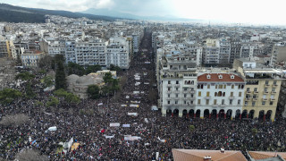 Άλλο η δυσπιστία στους δρόμους και άλλο στη Βουλή