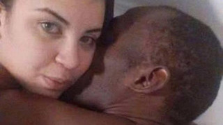 Στο κρεβάτι με 20χρονη φοιτήτρια ο Μπολτ!    (pics)