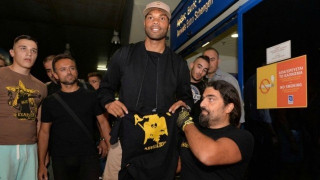 Ηρθε     ο         Λέσκοτ                για την ΑΕΚ