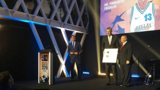 Στο Hall of Fame της FIBA ο                Φασούλας