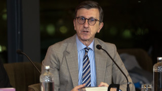 Πορτοσάλτε - «Πορτοσαλτισμός, το εξουθενωτικό γλύψιμο της εξουσίας»