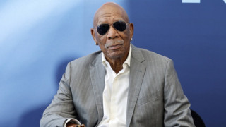 Ο λόγος υγείας που ο Μόργκαν Φρίμαν φορούσε μαύρο γάντι στα Οσκαρ 2025