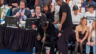 NBA: Κωμικός κατέρρευσε στο παρκέ του Madison Square Garden!