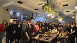 Φοίνικας Πολίχνης: Μια ομάδα - Μια οικογένεια