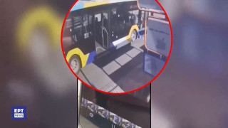 Βίντεο-ντοκουμέντο: Η στιγμή που ο 51χρονος καρφώνει με κατσαβίδι επιβάτη λεωφορείου