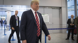 Τραμπ: Τα «γυρίζει» για τον Πούτιν, αλλά «καρφώνει» Ζελένσκι