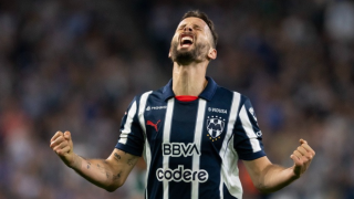 Παίκτης με ράμματα: Πιάστηκαν στα χέρια Κανάλες-Ντεμικέλις!