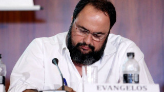 Της κακομοίρας: Στριμωγμένος      ο Βαγγέλης Μαρινάκης