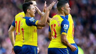 Αήττητη          στη         Γαλλία        η Άρσεναλ