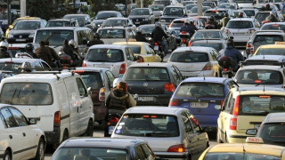 Θεσσαλονίκη: Δεσμεύτηκαν αυτοκίνητα έξω από σχολείο & νυχτερινά κέντρα