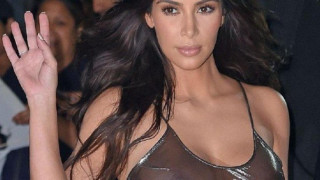 Πάλι ξέχασε       να ντυθεί η Κιμ Καρντάσιαν (Pics)