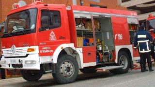 Θεσσαλονίκη - ΕΚΤΑΚΤΟ: Στις φλόγες δύο σπίτια στον Δενδροπόταμο