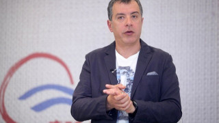 Θεοδωράκης: Στον Δενδροπόταμο να πάνε πρώτα δάσκαλοι & μετά αστυνομία!