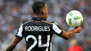 Βαδίζει στο    σωστό   δρόμο  αρκεί να μη… ξεστρατίσει