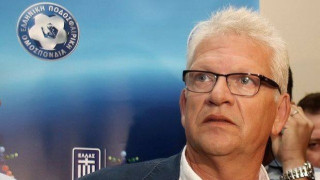 «Ο Σαρρής μου έδωσε το δαχτυλίδι, ο Σαρρής με έφαγε σε μυστικό δείπνο»