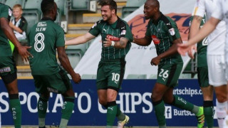 «Βγάζει»          μάτι         η             Πλίμουθ