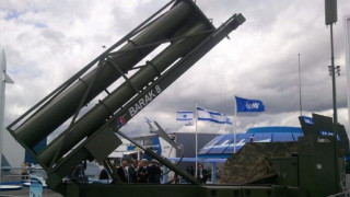 Γιατί η Ελλάδα έχει στραμμένα τα μάτια στην ινδική Πολεμική Αεροπορία και τους Barak-8