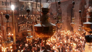 Η τελετή Αφής του Αγίου Φωτός στα Ιεροσόλυμα