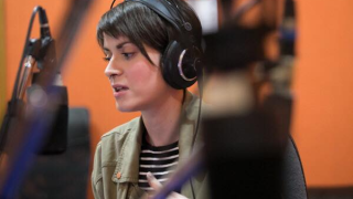 Τζίνα Μοσχολιού: Ποια είναι η δημοσιογράφος που έπεσε θύμα σεξουαλικής επίθεσης