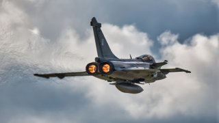 Πώς η Ινδία ισχυροποιεί τα γαλλικά Rafale - Μπορεί να τα αποκτήσει και η Ελλάδα