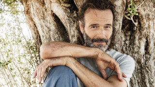 Μία δεκαετία μακριά από τις σκηνές: Η μεγάλη επιστροφή του Θανάση Ευθυμιάδη