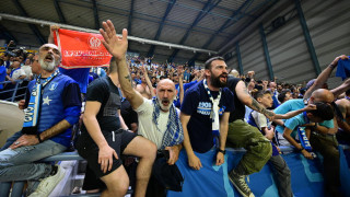 «Κυανόλευκη» τρέλα στην Καρδίτσα: Παροξυσμός στην κερκίδα και προσμονή για την άνοδο