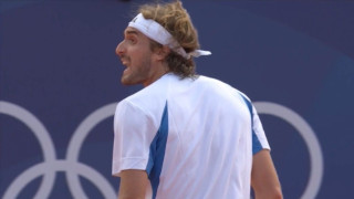 Κινδυνεύει με δίωξη ο Τσιτσιπάς: Διορία για να παραδώσει το δίπλωμά του