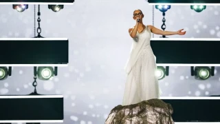 Eurovision: Το τρικ αλλαγής του φορέματος της Κλαυδίας μέσα σε τρία δευτερόλεπτα