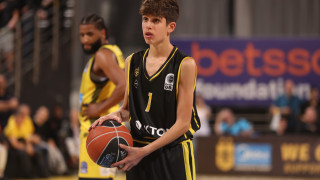 Άρης – Μαρούσι: Ο Πάρης Κλώντζαρης έγινε ο νεαρότερος παίκτης στην ιστορία της Stoiximan GBL