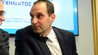 Τέμπη: Πέταξαν γκαζάκια στο σπίτι του πρώην προέδρου του ΕΟΔΑΣΑΑΜ