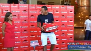 Οι παίκτες της Σεβίλλης πήραν το βάρος τους σε μπίρα! (VIDEO)