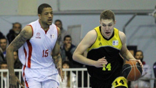 Βεζένκοφ: «Με τον κόσμο μαζί μπορούμε να πετύχουμε»