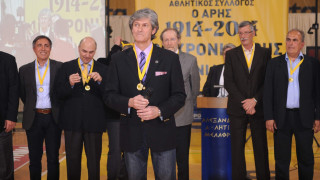 Παίζουν... μπάλα μόνο τα λεφτά