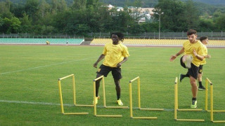 Με το ζόρι 11άδα