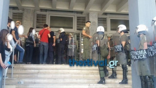 Ελεύθερος ο 22χρονος που συνελήφθη χτες στα Δικαστήρια Θεσσαλονίκης