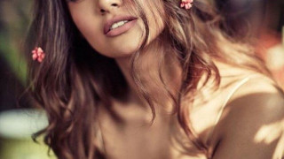 Η σέξι Ινδή σταρ που          «κέρδισε» ο Μπεγιερίν (pics)